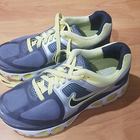 Nike Shoes - 🍾Holiday Sale!~Nike Air Tailwind Flywire